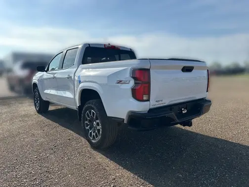 White 2023 Chevrolet Colorado Z71