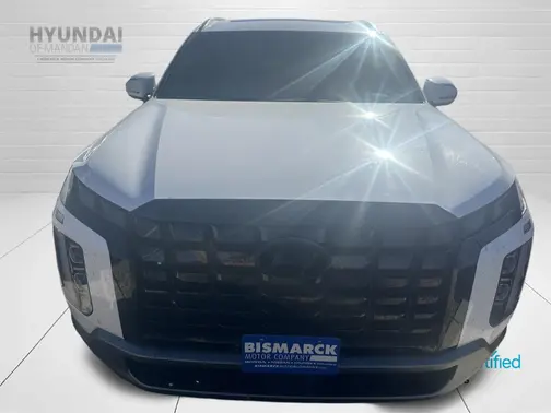 White 2023 Hyundai PALISADE Limited