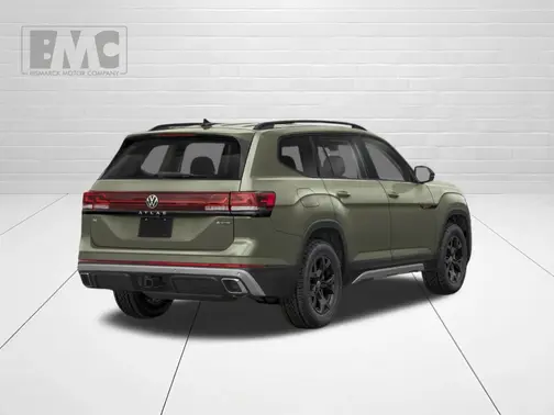 avocado green pearl 2026 Volkswagen Atlas Peak Edition