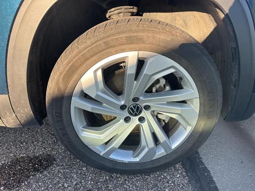 2022 Volkswagen Atlas 3.6 SE w/ Technology