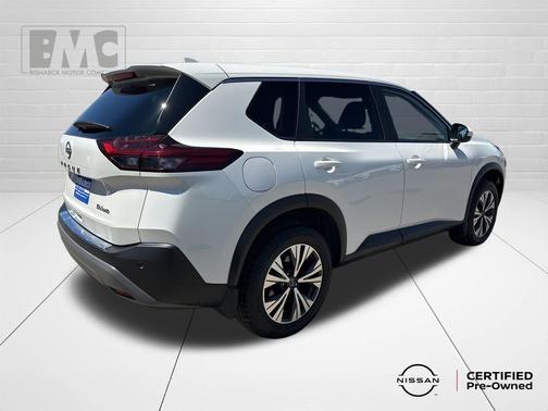 Pearl White Tricoat 2023 Nissan Rogue SV