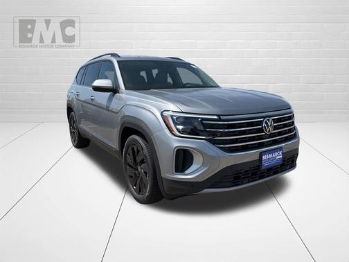 Silver Mist Metallic 2026 Volkswagen Atlas 2.0T SE w/Technology 4MOTION