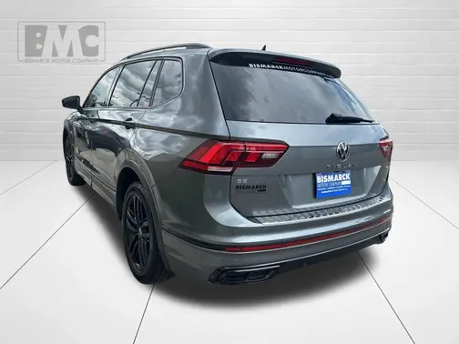 Gray 2022 Volkswagen Tiguan 2.0T SE R-Line Black