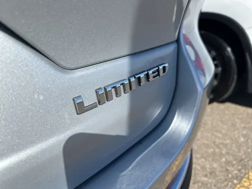 Silver 2023 Jeep Grand Cherokee Limited