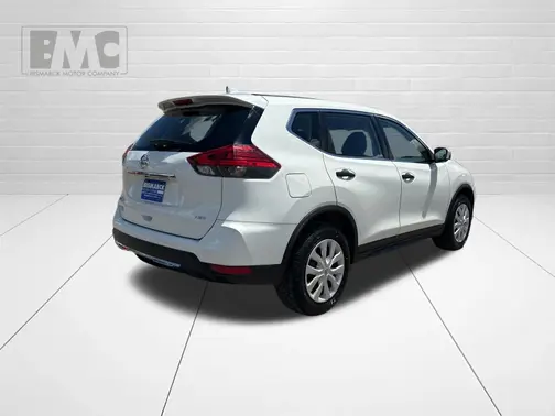 White 2017 Nissan Rogue S