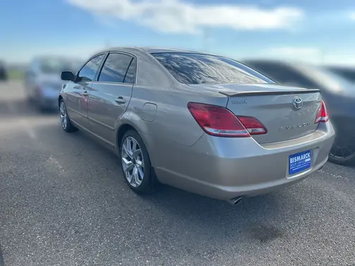 Beige 2006 Toyota Avalon XL