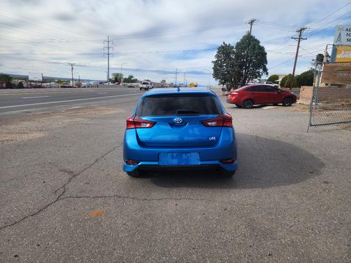 Blue 2018 Toyota Corolla iM Base