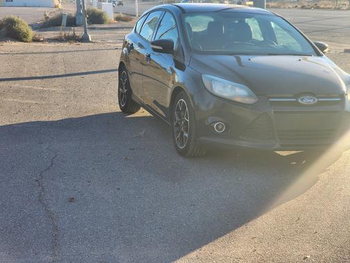 Black 2013 Ford Focus SE