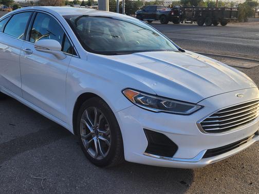 White 2019 Ford Fusion SEL
