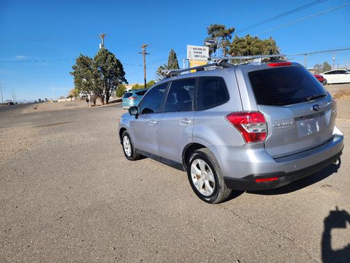 2016 Subaru Forester 2.5i