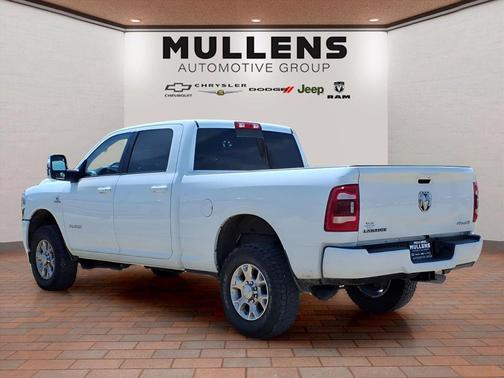 Bright White Clearcoat 2024 RAM 2500 Laramie Crew Cab 4x4 6'4' Box