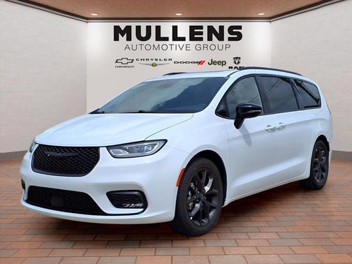Bright White Clearcoat 2025 Chrysler Pacifica Limited