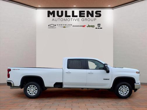 2026 Chevrolet Silverado 3500 LT