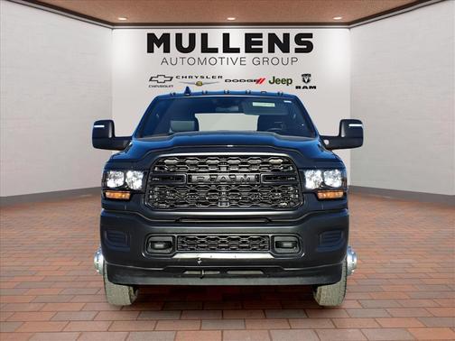 2024 RAM 3500 Tradesman Crew Cab 4x4 8' Box