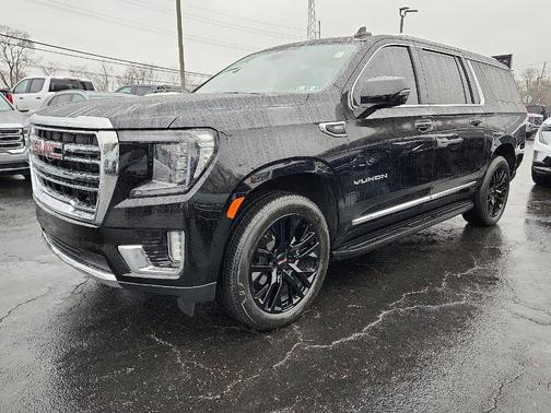 2023 GMC Yukon XL SLT
