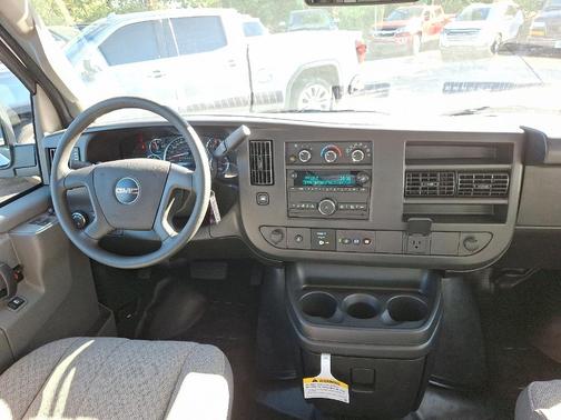 2025 GMC Savana 2500 Work Van