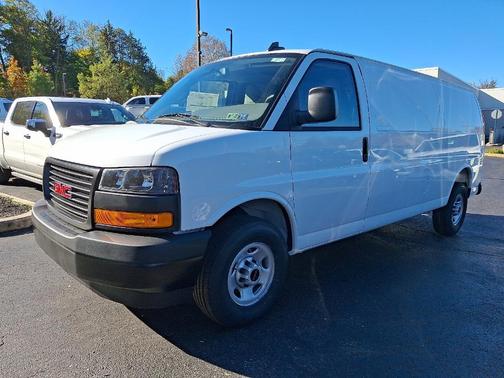 2025 GMC Savana 2500 Work Van