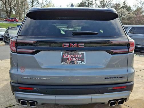 2024 GMC Acadia Elevation