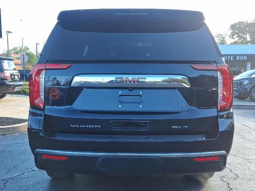 2022 GMC Yukon XL SLT