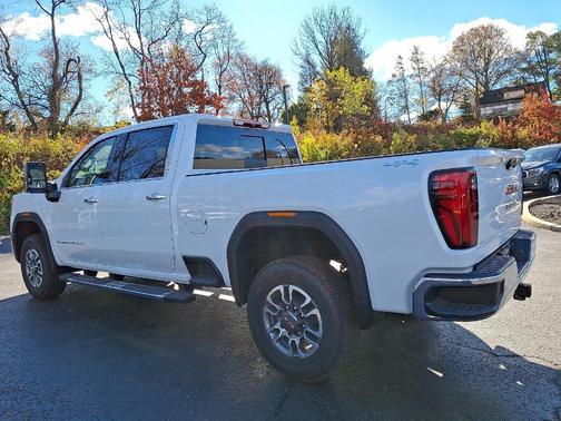 2026 GMC Sierra 2500 SLT