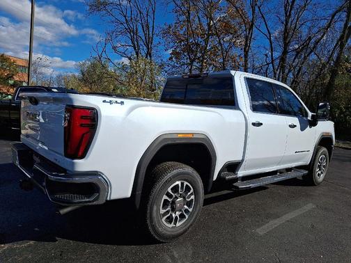 2026 GMC Sierra 2500 SLT