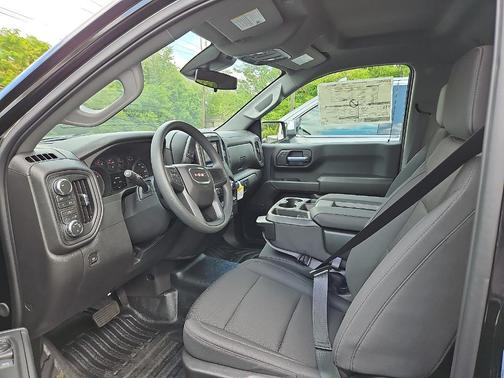 Onyx Black 2026 GMC Sierra 1500 Pro