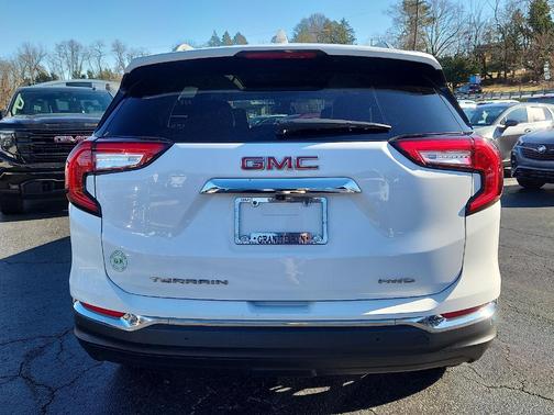 2022 GMC Terrain SLT