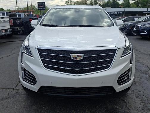 Crystal White Tricoat 2018 Cadillac XT5 Luxury