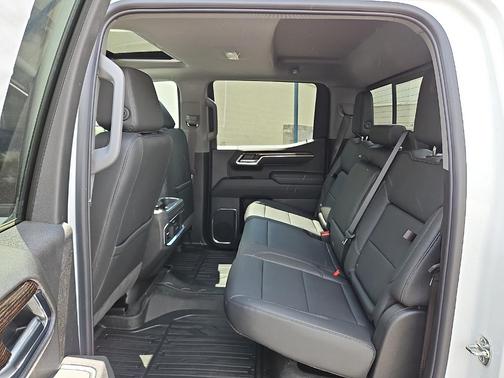 Summit White 2026 GMC Sierra 1500 Elevation