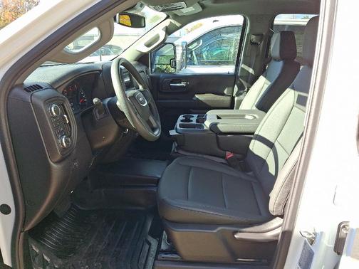 2026 GMC Sierra 2500 Pro