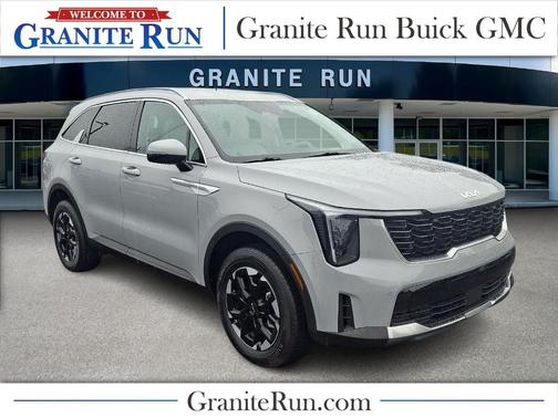 Wolf Gray 2025 Kia Sorento S