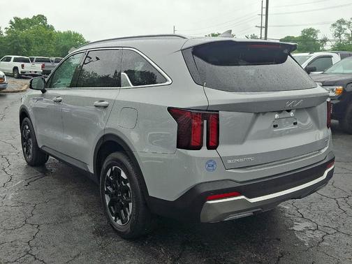 Wolf Gray 2025 Kia Sorento S