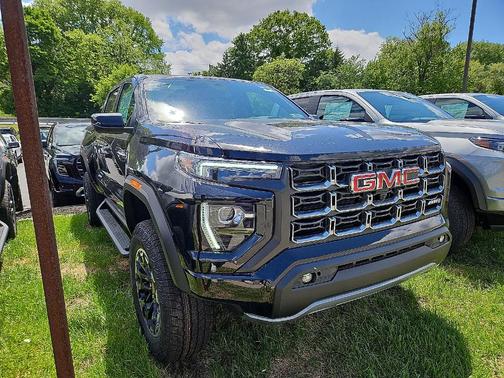 Onyx Black 2026 GMC Canyon AT4