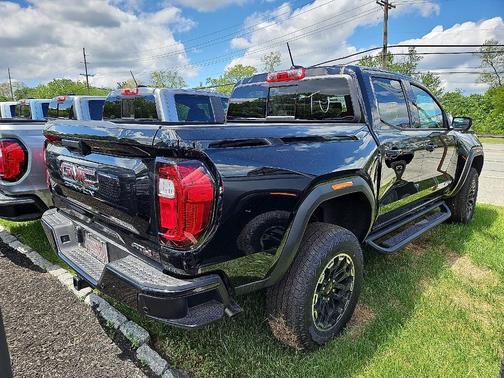 Onyx Black 2026 GMC Canyon AT4