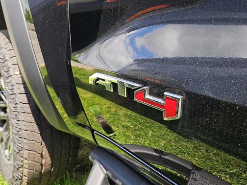 Onyx Black 2026 GMC Canyon AT4