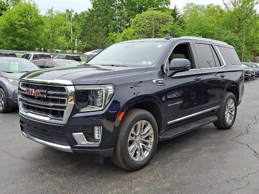 Midnight Blue Metallic 2022 GMC Yukon SLT