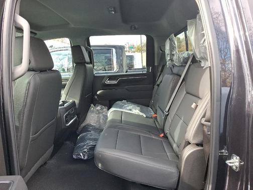 2026 GMC Sierra 2500 SLT