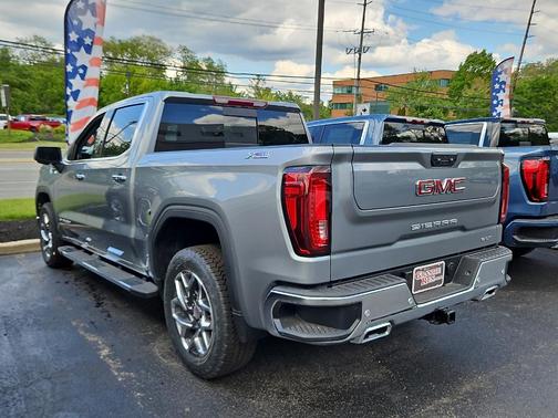 Sterling 2026 GMC Sierra 1500 SLT
