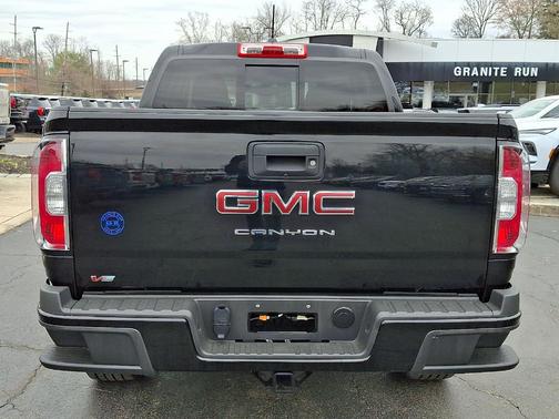 Onyx Black 2022 GMC Canyon Elevation