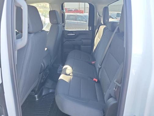 2024 GMC Sierra 2500 Pro