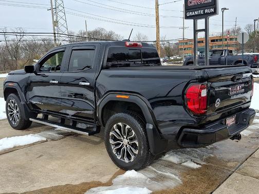Onyx Black 2023 GMC Canyon Denali