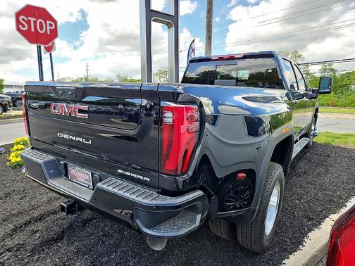 Onyx Black 2026 GMC Sierra 3500 Denali