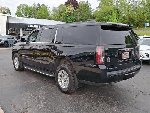 Onyx Black 2019 GMC Yukon XL SLT