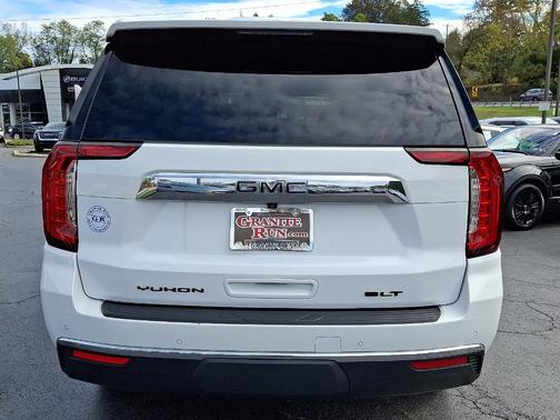 2023 GMC Yukon SLT