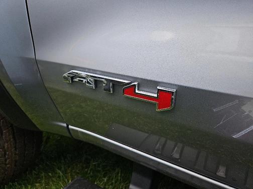 Sterling Metallic 2026 GMC Canyon AT4