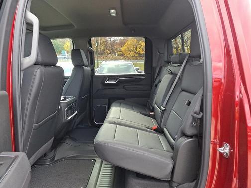 2026 GMC Sierra 2500 SLT