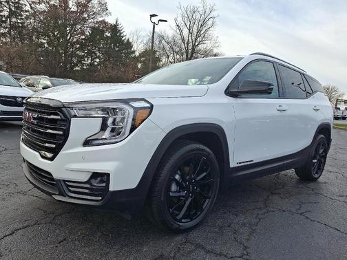 2023 GMC Terrain SLT