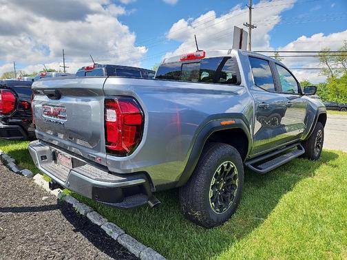 Sterling 2026 GMC Canyon AT4
