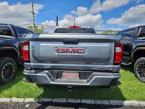 Sterling 2026 GMC Canyon AT4