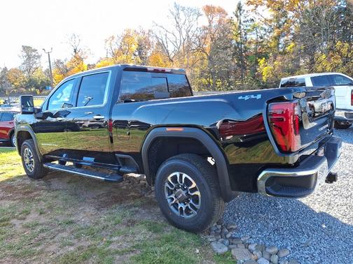2026 GMC Sierra 2500 SLT